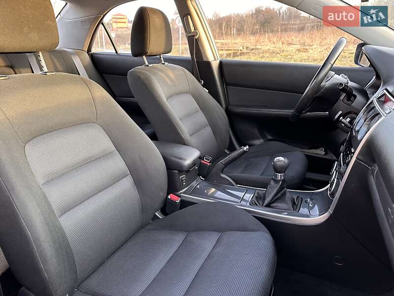 Седан Mazda 6 2006 в Львове