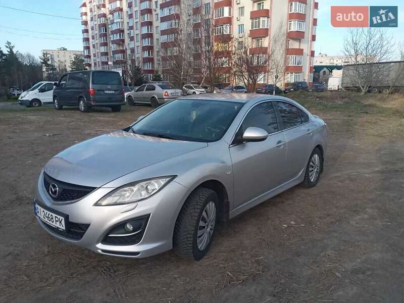 Седан Mazda 6 2011 в Обухове