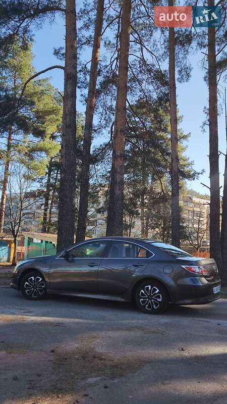 Седан Mazda 6 2010 в Чернигове