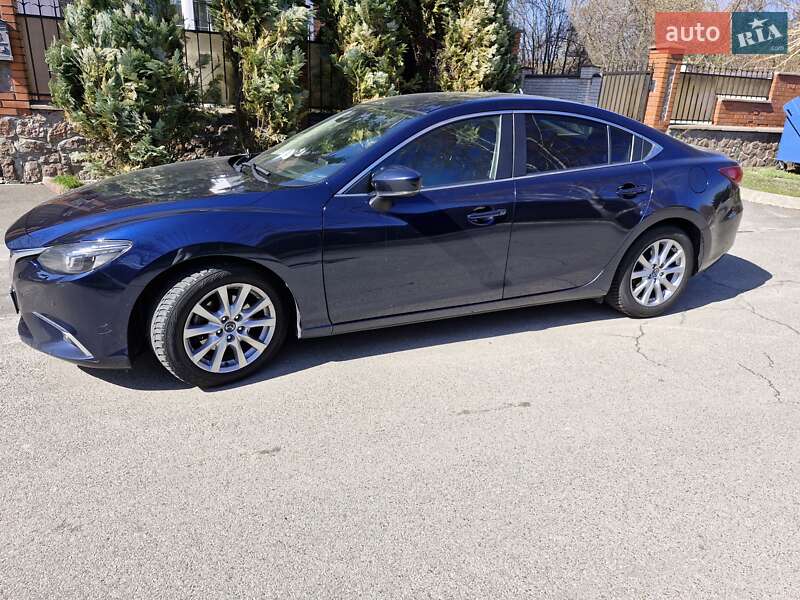 Седан Mazda 6 2016 в 