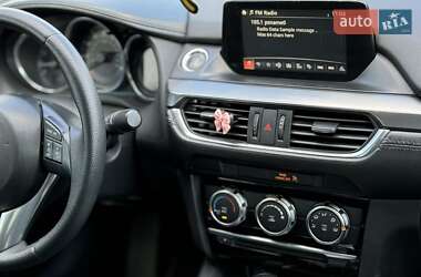 Седан Mazda 6 2015 в 