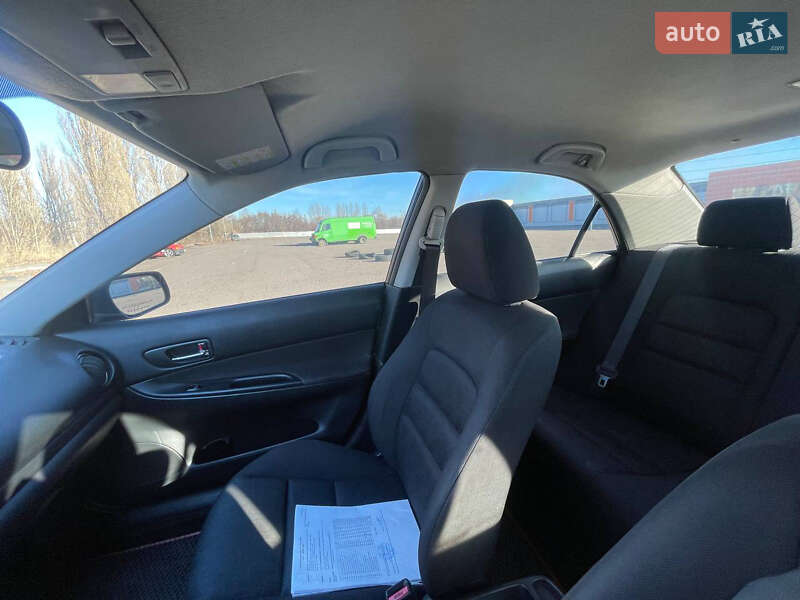 Седан Mazda 6 2004 в Черкасах