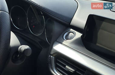 Седан Mazda 6 2015 в 