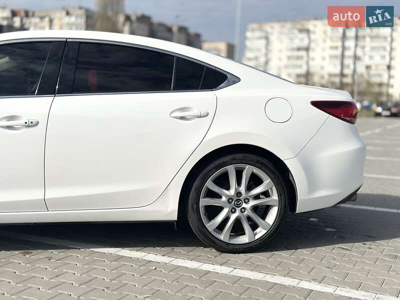 Седан Mazda 6 2015 в Киеве