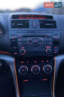 Лифтбек Mazda 6 2010 в 