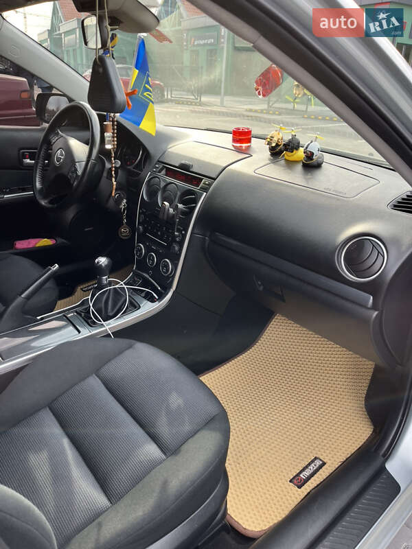 Лифтбек Mazda 6 2007 в Киеве