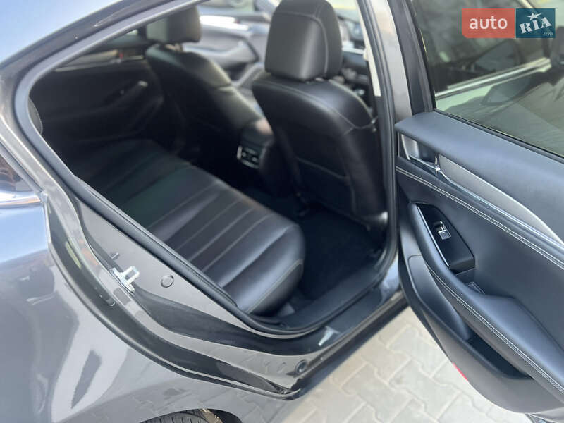 Седан Mazda 6 2018 в Черкассах