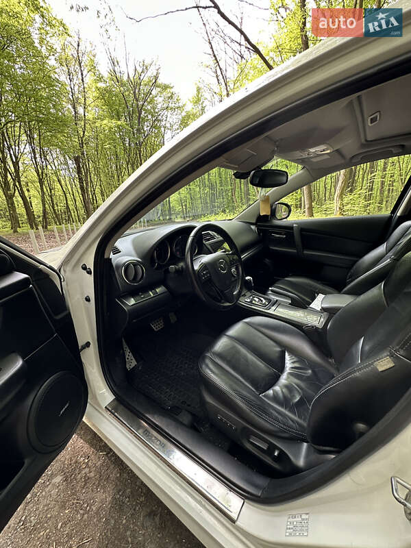Седан Mazda 6 2011 в Луцке