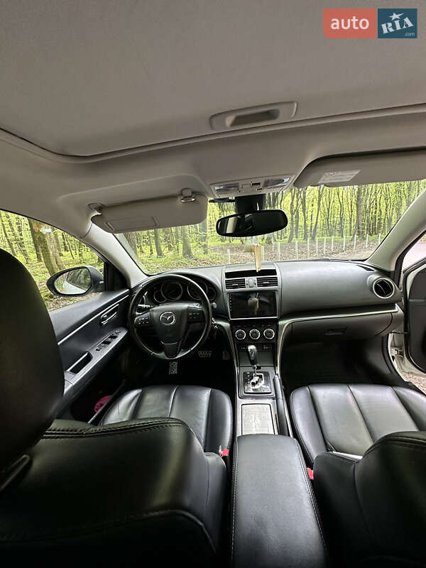 Седан Mazda 6 2011 в Луцке