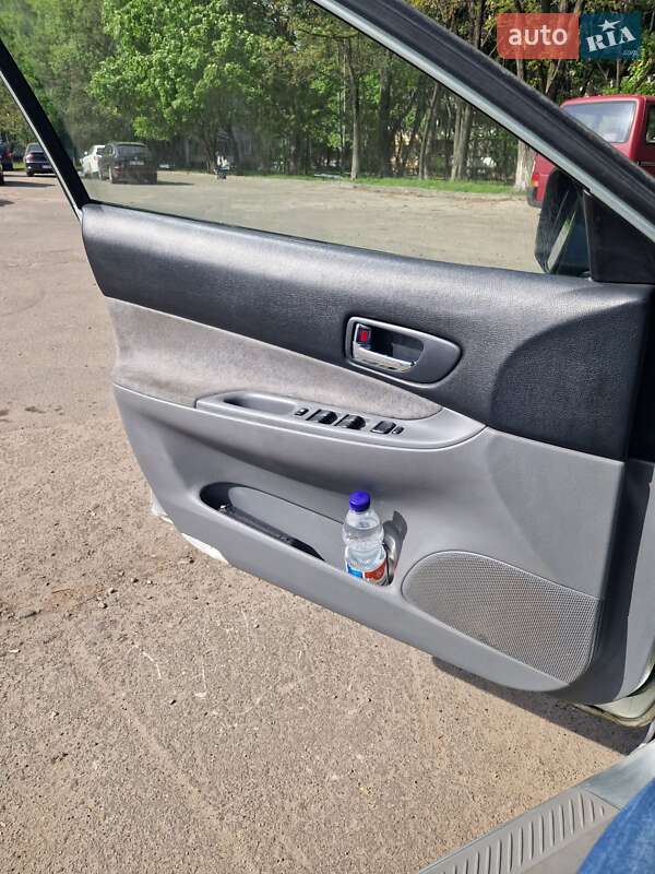 Седан Mazda 6 2002 в Василькові