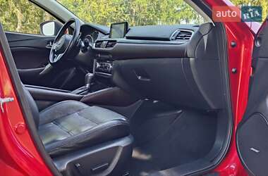 Седан Mazda 6 2016 в 