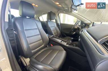 Седан Mazda 6 2015 в 
