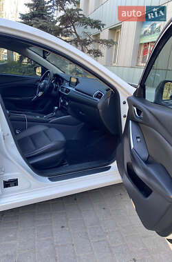 Седан Mazda 6 2016 в 