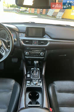 Седан Mazda 6 2016 в 