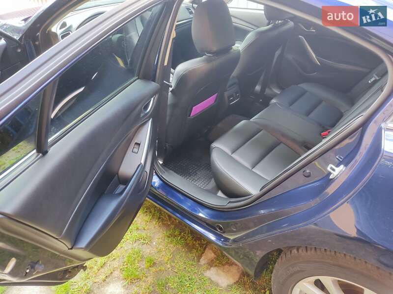 Седан Mazda 6 2013 в Винниках