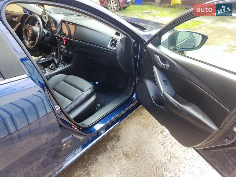 Седан Mazda 6 2013 в Винниках