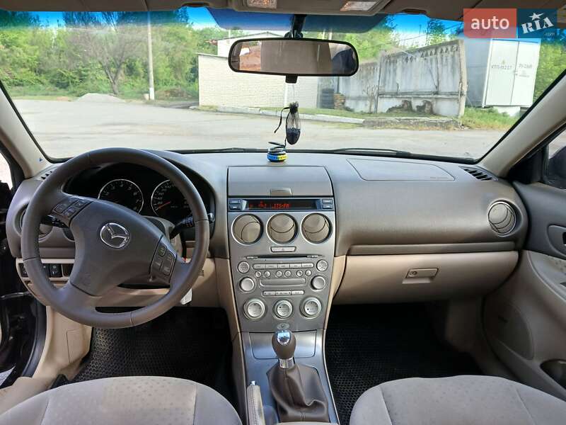 Седан Mazda 6 2005 в Богуславе