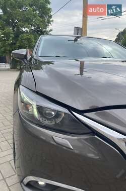 Седан Mazda 6 2015 в 