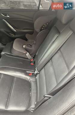 Седан Mazda 6 2015 в 