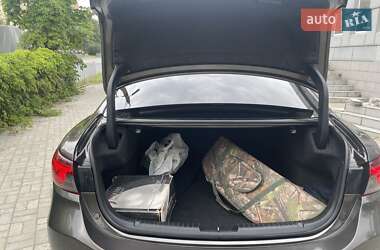 Седан Mazda 6 2015 в 