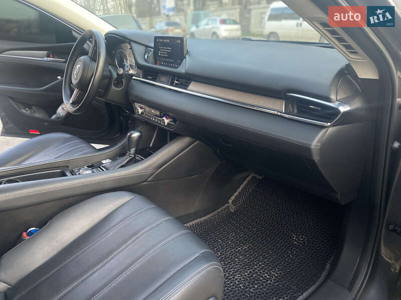 Седан Mazda 6 2019 в Борщеве