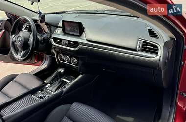Седан Mazda 6 2015 в 