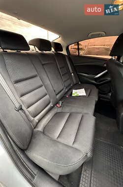 Седан Mazda 6 2015 в 