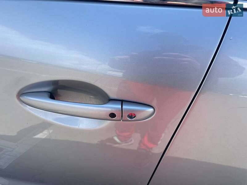 Седан Mazda 6 2015 в Умані