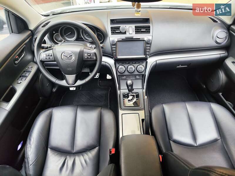 Седан Mazda 6 2010 в Львові