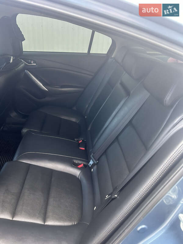 Седан Mazda 6 2015 в Киеве