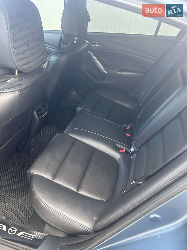 Седан Mazda 6 2015 в Киеве