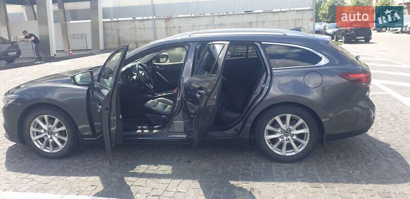 Универсал Mazda 6 2015 в Киеве