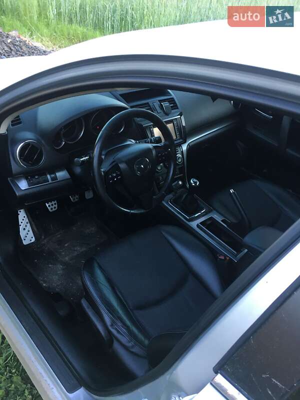 Универсал Mazda 6 2012 в Вараше