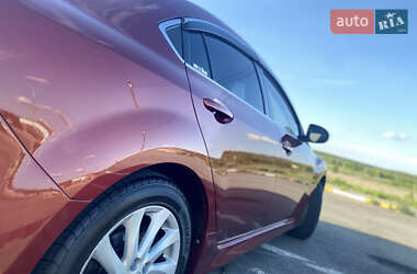 Седан Mazda 6 2011 в 