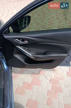 Седан Mazda 6 2015 в 