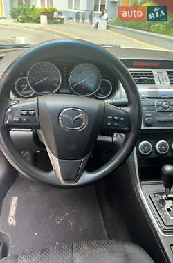 Седан Mazda 6 2011 в 
