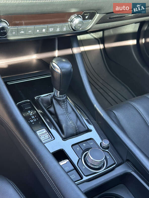 Седан Mazda 6 2018 в Киеве