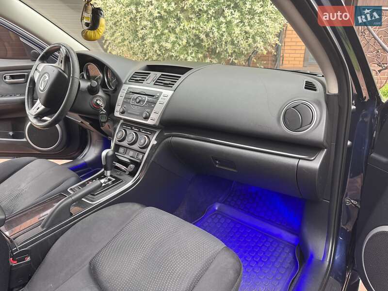Седан Mazda 6 2008 в Чернигове