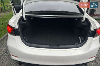 Седан Mazda 6 2014 в 