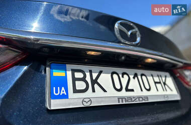 Седан Mazda 6 2016 в 