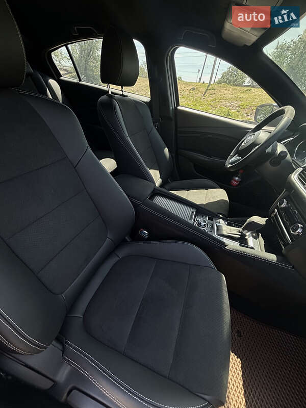 Седан Mazda 6 2015 в Кривом Роге