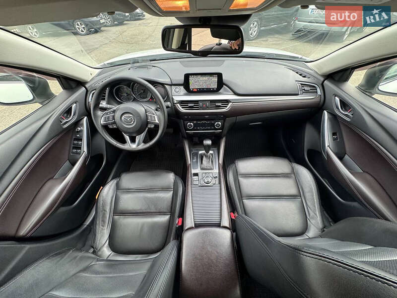 Седан Mazda 6 2016 в Киеве