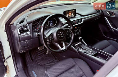 Седан Mazda 6 2015 в 