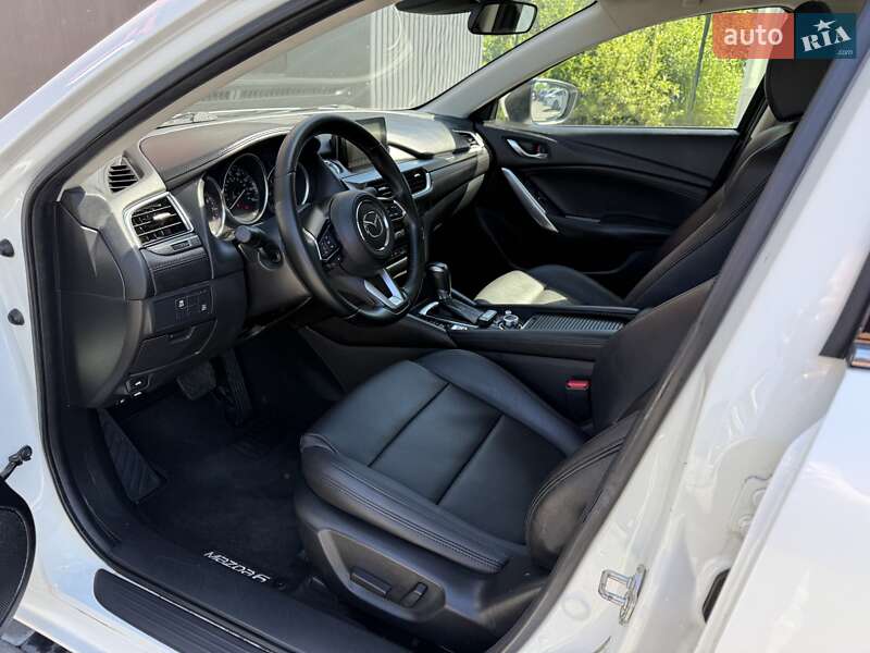 Седан Mazda 6 2017 в Львові