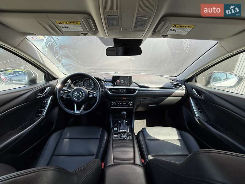 Седан Mazda 6 2017 в Львові