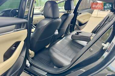 Седан Mazda 6 2018 в 