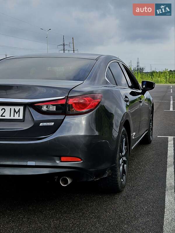 Седан Mazda 6 2014 в Ровно