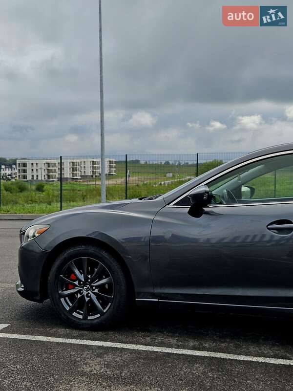 Седан Mazda 6 2014 в Ровно