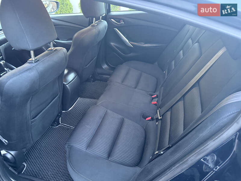 Седан Mazda 6 2015 в Львові