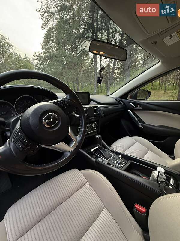 Седан Mazda 6 2015 в Запоріжжі